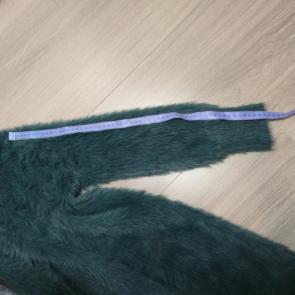 Papillon Fuzzy Cardigan Size M - Picture 10 of 10